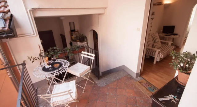Vista Menaggio Centro by Lovecomo (Adults Only), Book Lejlighed Hoteller i Menaggio med parkering, Parkering