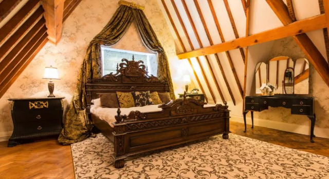 Люкс Luxury Maenan Abbey Hotel
