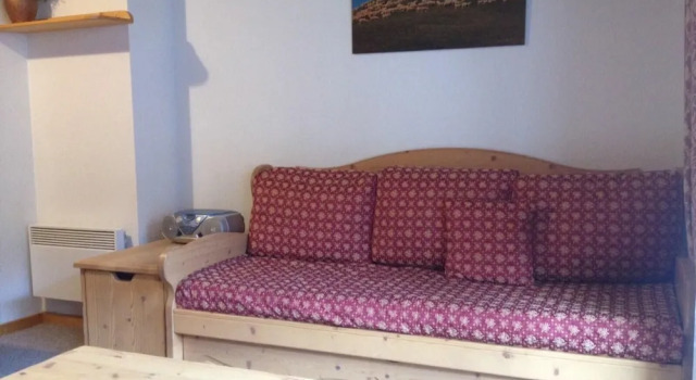 Chalet DE Tigny Bruyere N°3 : Duplex 4 Personnes / Duplex 4 People, Забронировать Шале Виллы Овернь-Рона-Альпы, Вилла