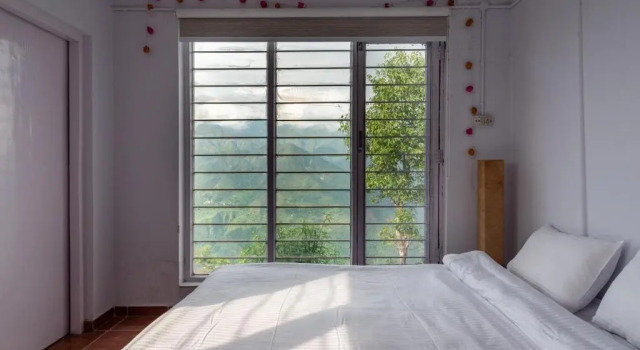 The Perch - 2bhk w panoramic hill view by Roamhome, Rezervovat Hotel Mussoorie Uttarakhand