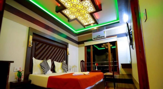 India Vacationz Houseboat, Забронировать Отель Отели штата Кералы с завтраком, Завтраки