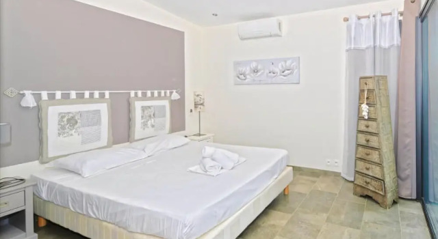 Villa Margalie, Book Villa Hotels in Saint-Paul with Parking, Parking