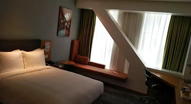 Номер Economy Holiday Inn Express Handan East by IHG