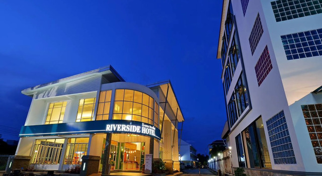 Двухместный номер Standard Riverside Hotel