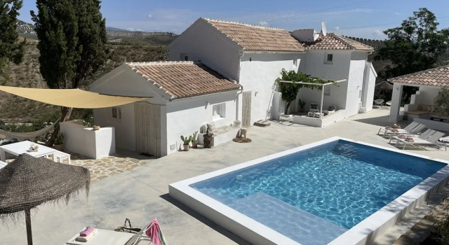 Vista Las Colinas in Izn jar, Book Villa Hoteller i Iznajar med pool, Swimmingpool