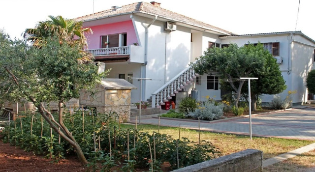 Vinko - big Terrace and Grill - Sa6crveni