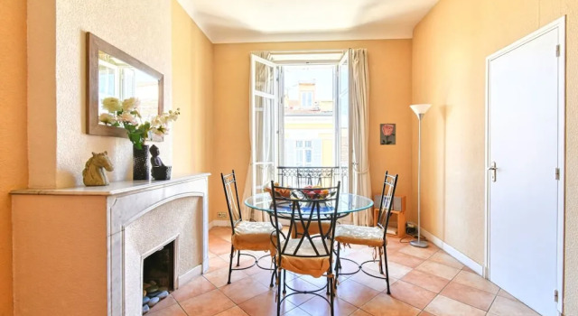 Luminous Apartment in the City Centre of Cannes, Забронировать Апартаменты/квартира Апартаменты La Californie Pezou, Апартаменты/квартира