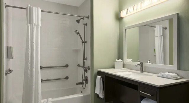 Четырёхместный люкс Home2 Suites By Hilton Goldsboro
