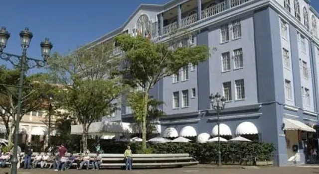 Кровать в общем номере с красивым видом из окна Gran Hotel Costa Rica, Curio Collection By Hilton