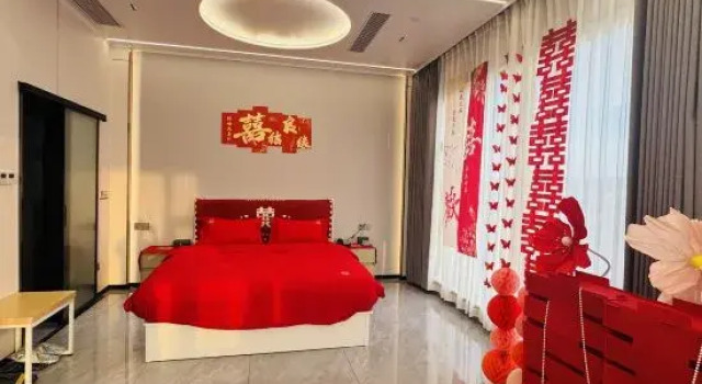 Люкс Luxury Licheng Hotel (Shalang Town New City Park Branch)