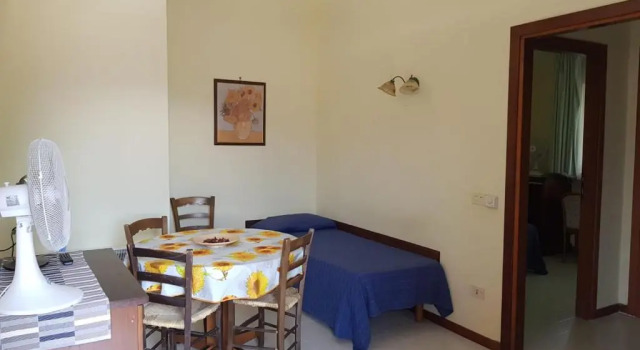 Oasi Club Village, Buchen Sie Hotel Rocca d'Evandro Kampanien