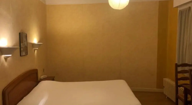 Одноместный номер Standard Hotel Des Couronnes Chateaudun