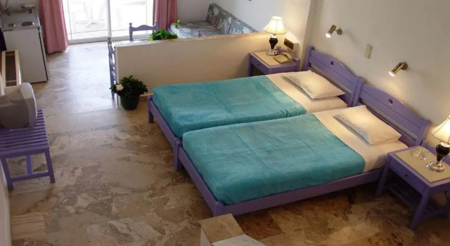Студия Doreen Suites