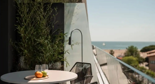 Номер Deluxe Laguna Faro Suites