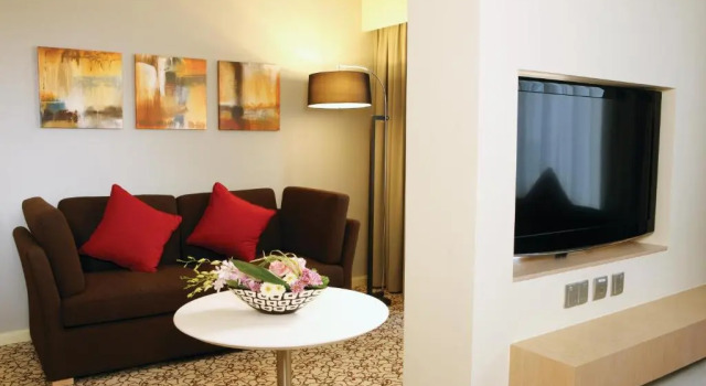 Двухместный семейный люкс Novotel Suites Mall Avenue Dubai