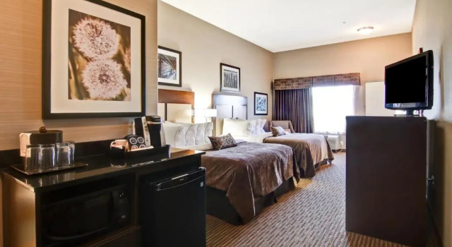 Четырёхместный номер Standard Canalta Hotel Shaunavon