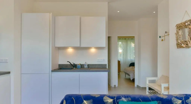 Апартаменты Appartement refait à neuf, proche plage et centre ville- Ajaccio-Parc Berthaut