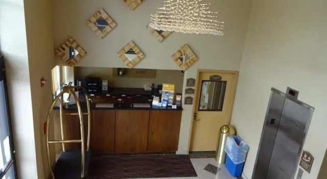 Comfort Inn Bellerose Queens, Забронировать Отель Отели Нью-Йоркской агломерации с парковкой, Парковка