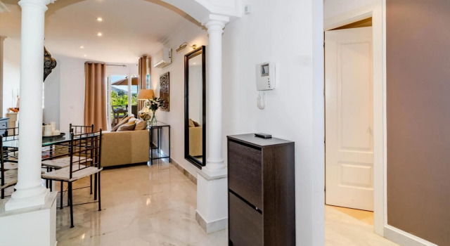 SAT1-Cozy 2 bedroom apt near to Port, Забронировать Отель Отели Марбелья 4 звезды, рядом с Casino Marbella, 4*