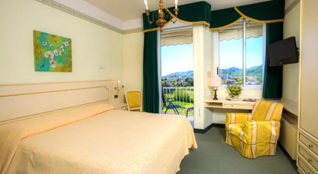 Двухместный номер Superior с видом на бассейн Hotel Abano Astoria