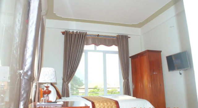 Четырёхместный номер Standard с видом на горы Paradise Hotel