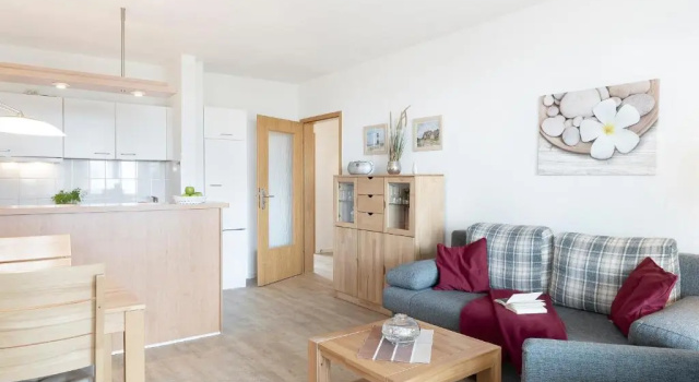 Апартаменты Ferienwohnung Strandmöwe mit Balkon im Kaiserhof 1