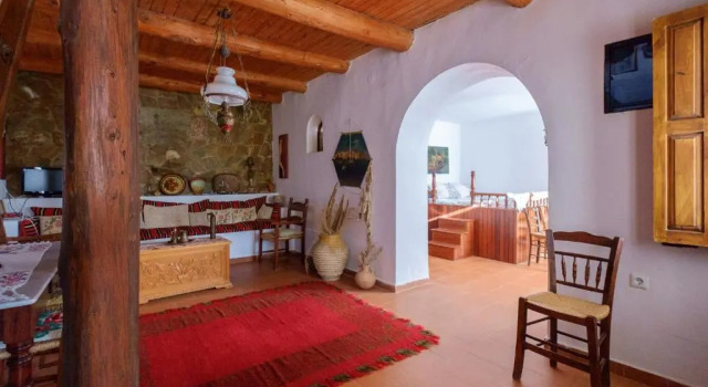 Коттедж Traditional Cretan Stone House 4
