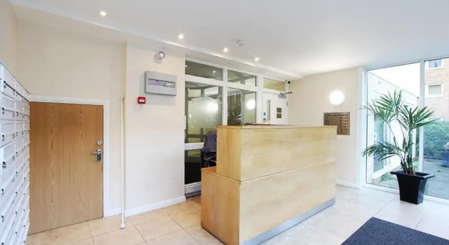 Cozy London Stratford Apartment With Gym