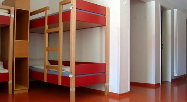 Кровать в общем номере HI Munich Park Youth Hostel