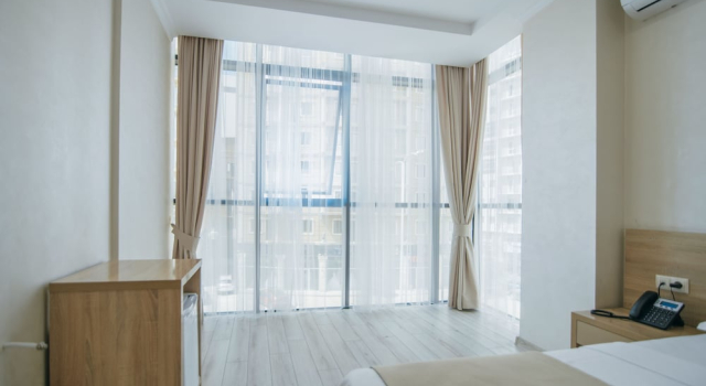Hotel Batumi Palace, Book Hotel Batumi 