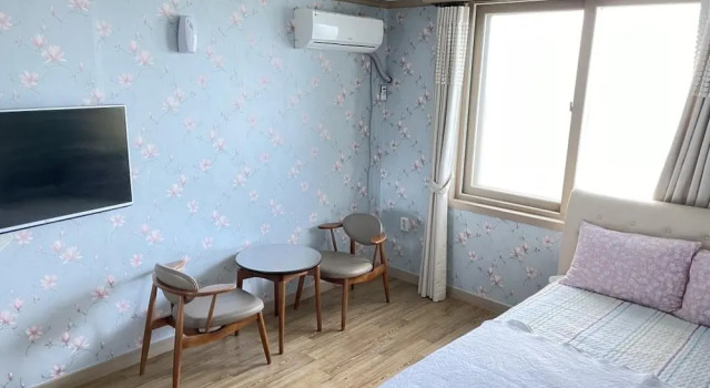Sokcho Haeoleumhouse