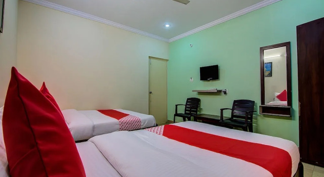 OYO 14507 Lalitha Delight