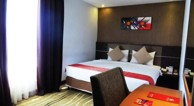Полулюкс dMaleo Hotel Makassar