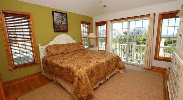 Flying Dutchman - 5 Br Home