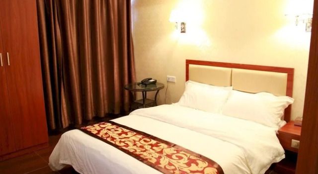 Ruiyixuan Business Hotel