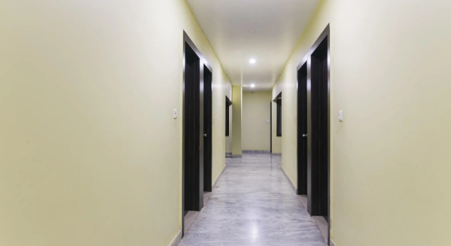 Capital O 66652 Hotel Manokamal, Забронировать Отель Орай штат Уттар-Прадеш