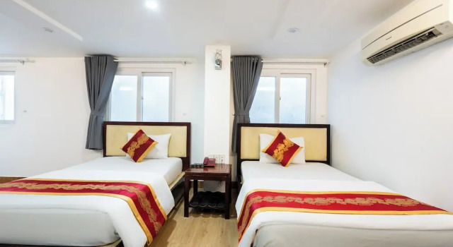 Номер Standard King Hotel Sai Gon Airport 