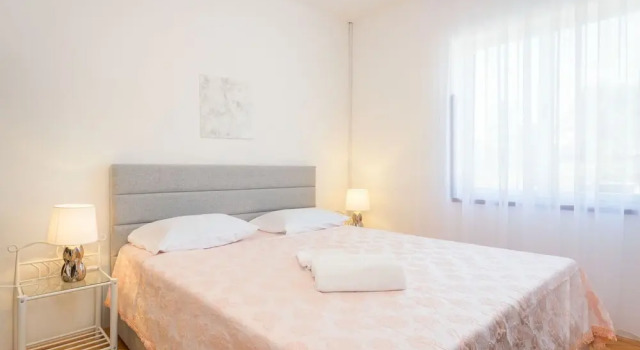 Maris Pula in Pula With 2 Bedrooms and 1 5 Bathrooms, Rezervovat Hotel Veli Vrh Istrie