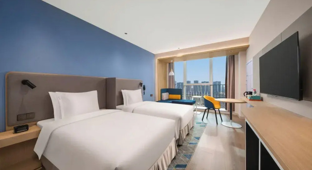 Четырёхместный номер Standard с видом на реку Holiday Inn Express Taizhou Toumen Port by IHG