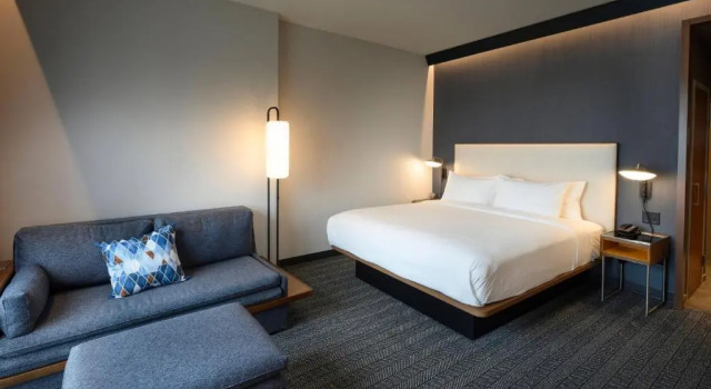 Номер Standard Courtyard by Marriott Charlotte Waverly