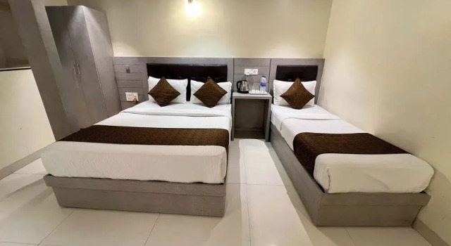 Трёхместный номер Standard New Hotel Prince Palace