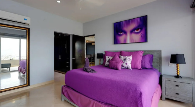 Апартаменты Luxe Mtn Top Retreat w/ Pool Access & Sea View