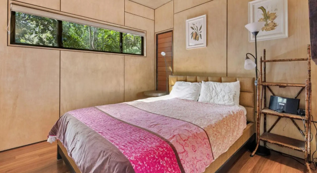 Pandanus Retreat