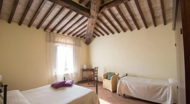 Cottage in Tuscany With Private Pool & Wine