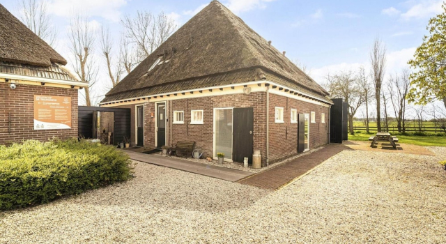 Fantastic Farmhouse for 22 in Callantsoog, Rezervasyon Tatil Evi Callantsoog 