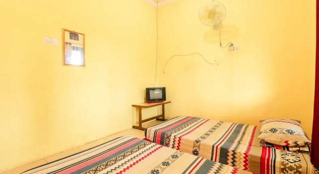 Penginapan Roro Mendut, Book Hotel Hoteller i Mendut med parkering, Parkering