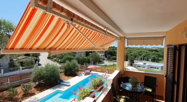 Семейные апартаменты с балконом Butique apartment Borghetto