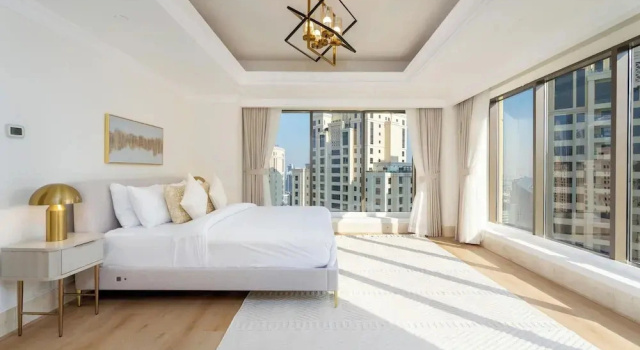 Lux BnB Penthouse JBR Ocean View, Забронировать Отель «постель и завтрак» Отели Эмирата Дубая с парковкой, рядом с Торговый центр The Beach, Парковка