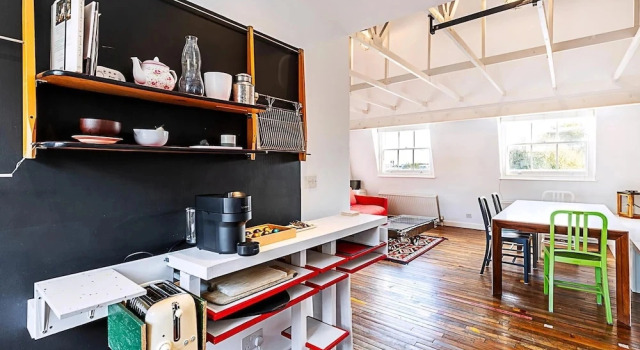 Апартаменты Charming Loft in Islington - Stunning View!