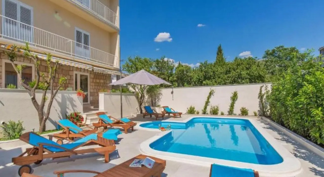 Студия Apartments St Thomas